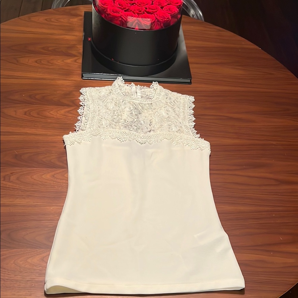 H&M Cream Ruffled Fitted Blouse with Bib Collar